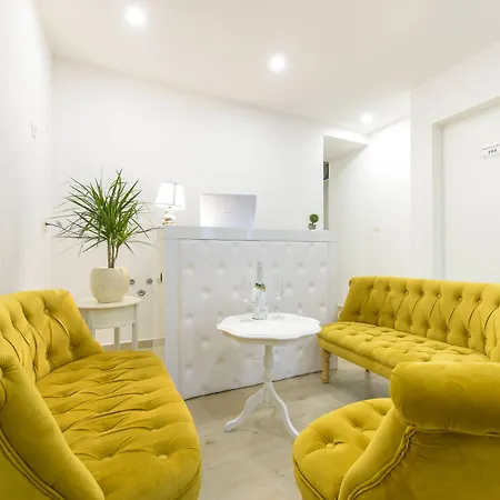 Location Bed & Breakfast 4*