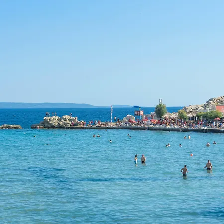 Oda ve Kahvaltı Location 4*